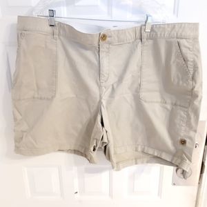Lane Bryant Khaki Shorts Sz 24Plus